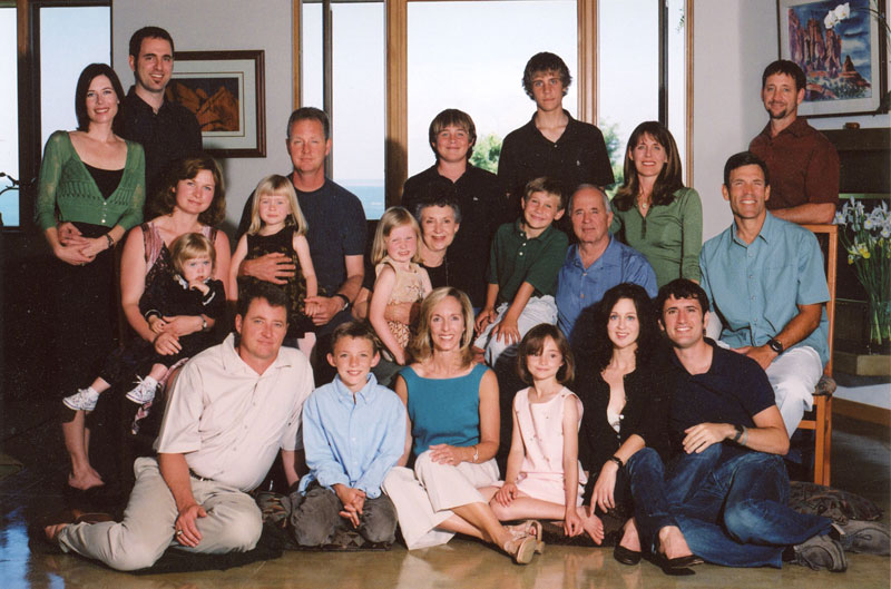 Photo of the Anders extended family